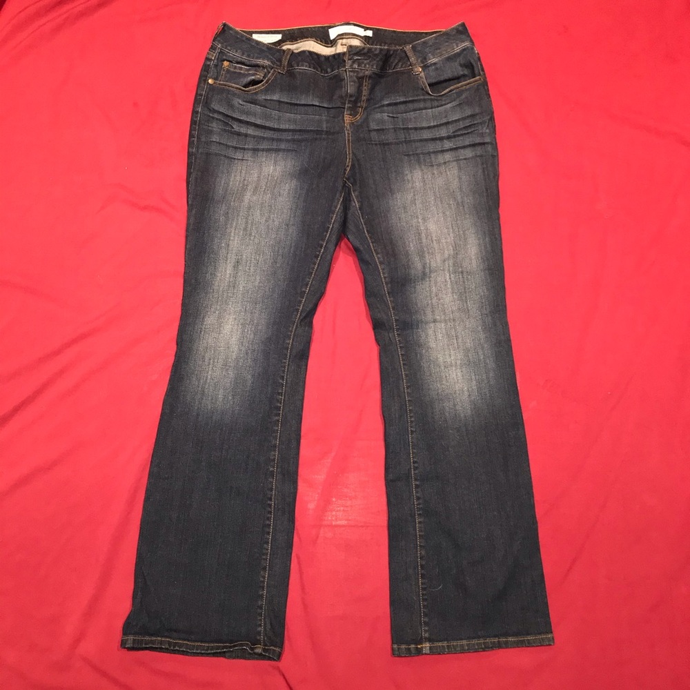 Torrid stretch denim jeans 16R relaxed boot